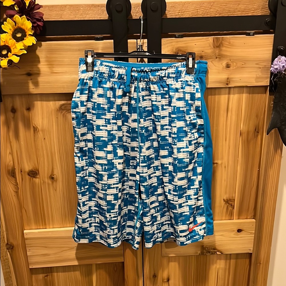Nike Men's Athletic Shorts in Blue and White Pattern